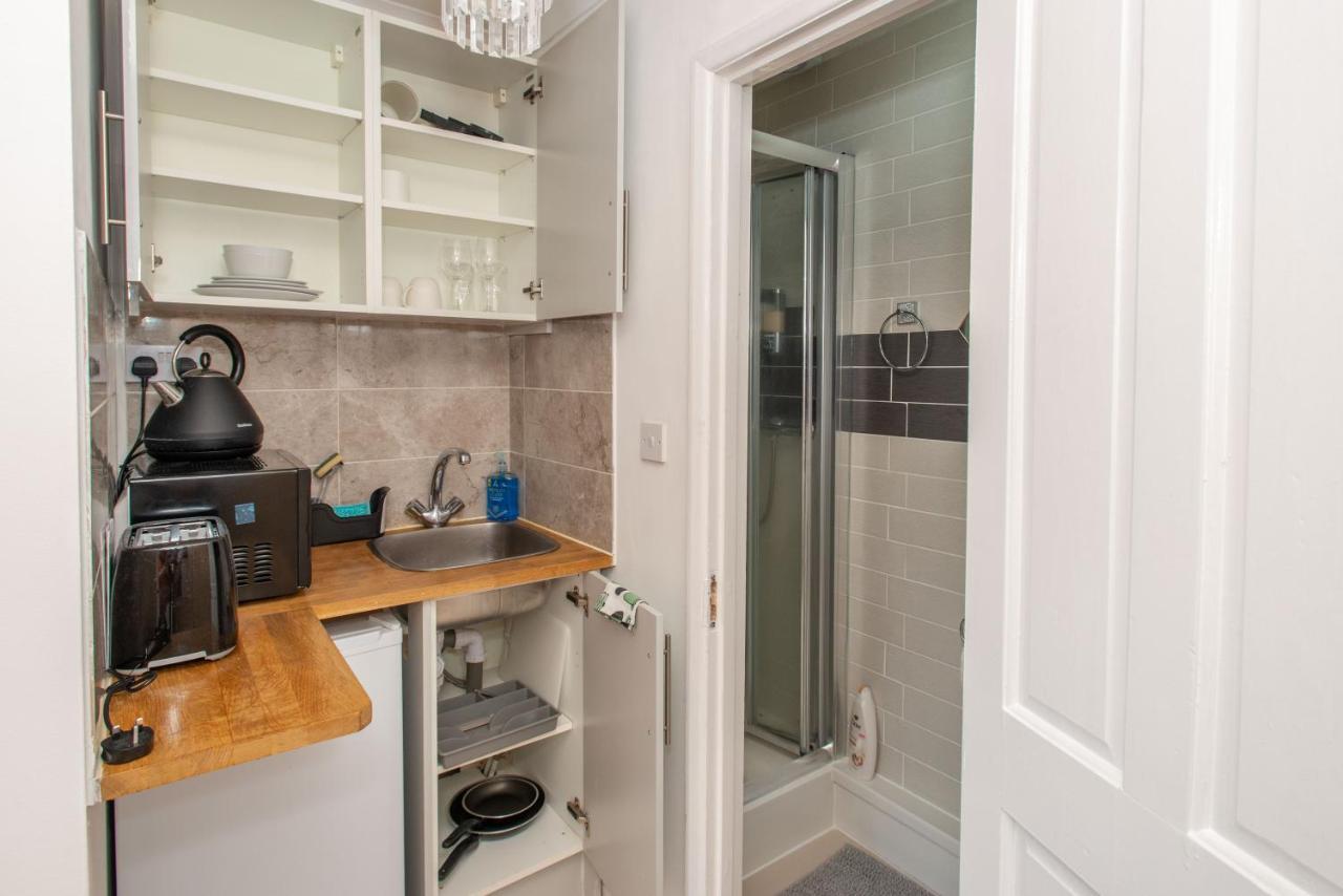 Motel Modern In Bromley, Greater London Near Tesco And Sundridge Park Station Bromley