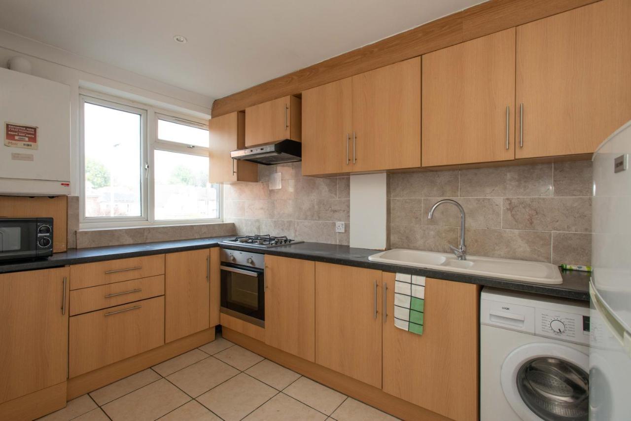 Modern In Bromley, Greater London Near Tesco And Sundridge Park Station *